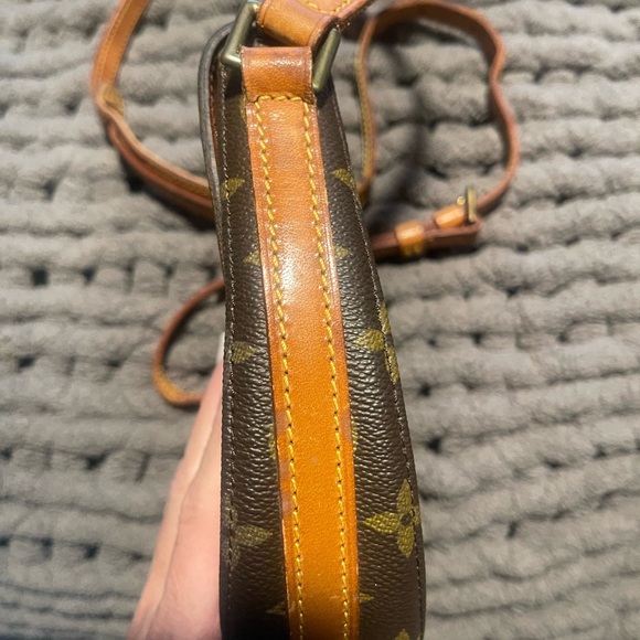 Louis Vuitton Brown Chantilly PM Crossbody Bag - Picture 9 of 12